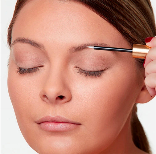 GrandeBrow Brow Enhancing Serum - Applying to Brow